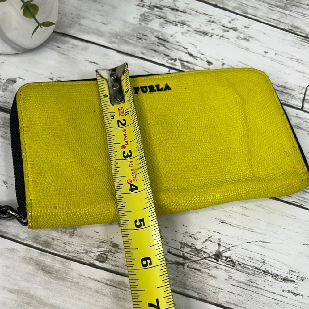Furla Yellow and Black Wallet - Picture 11 of 12